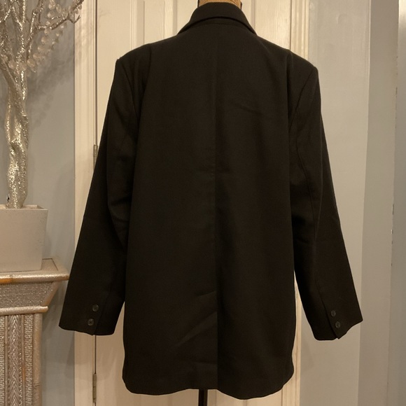 Black Classic Fleece Jacket - Picture 2 of 3